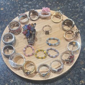 21 Multi-Color Women's Rings. Sizes 6 and 7 and 6 stretch rings.